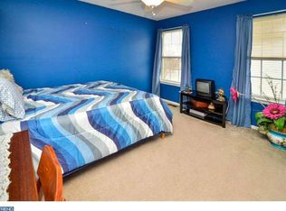 69 Fox Hollow Ln, Sewell, NJ 08080