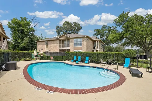 1311 Antoine Dr Photo 1