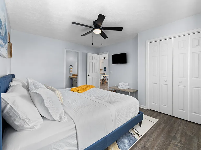 517 White River Dr #22-D — Photo 30