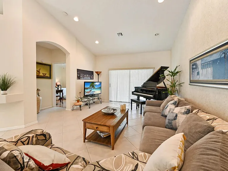 6077 Lake Hibiscus Dr — Photo 11