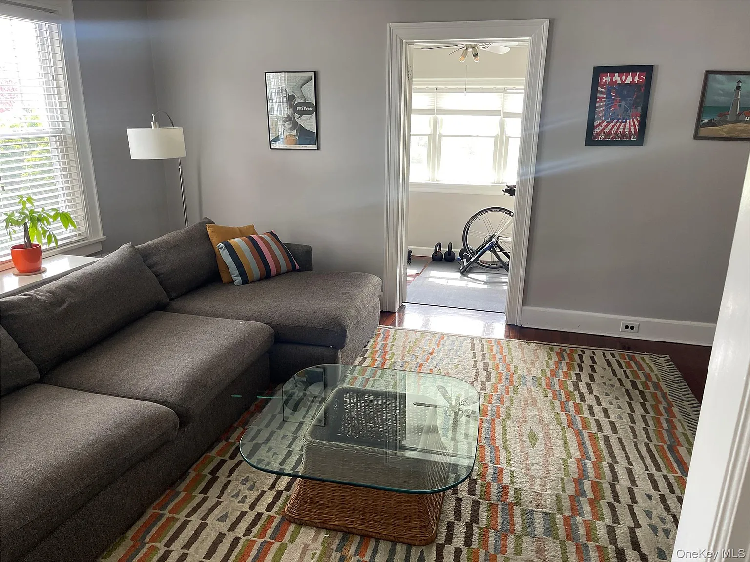 3 bed, 1.5 bath, 1537 sqft, $5,200 — Photo 4