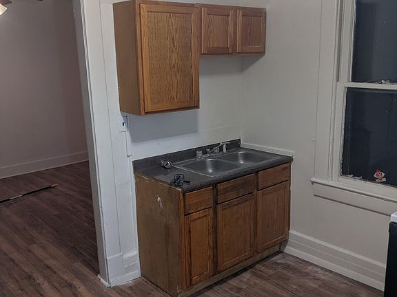5th image of 1021 W 32nd St #1021