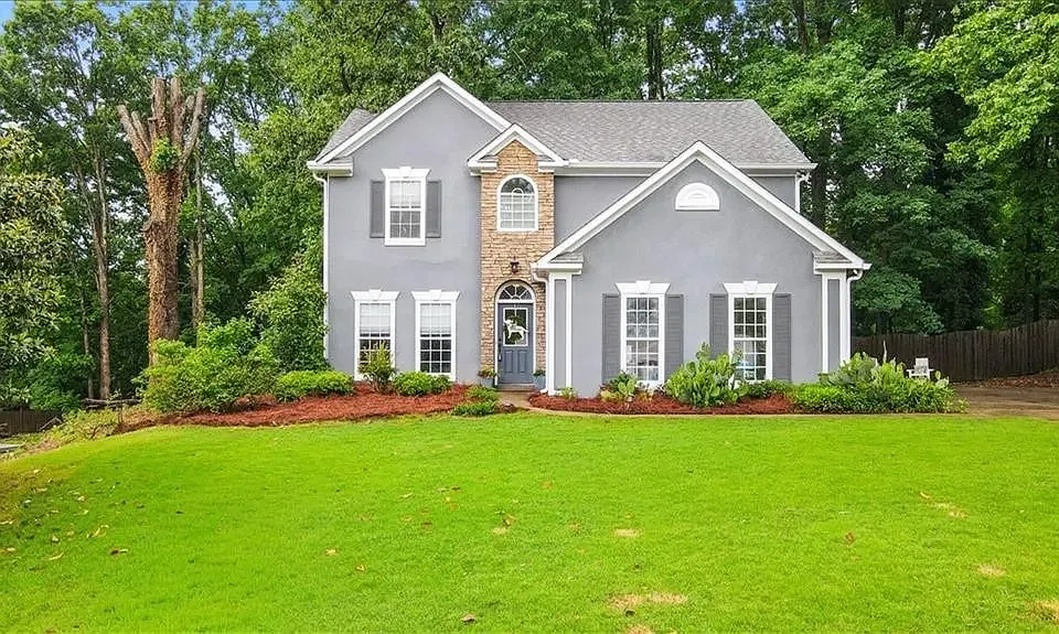 1630 Redbud Way