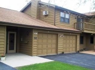 1120 Brittany Ct APT 81, Neenah, WI 54956