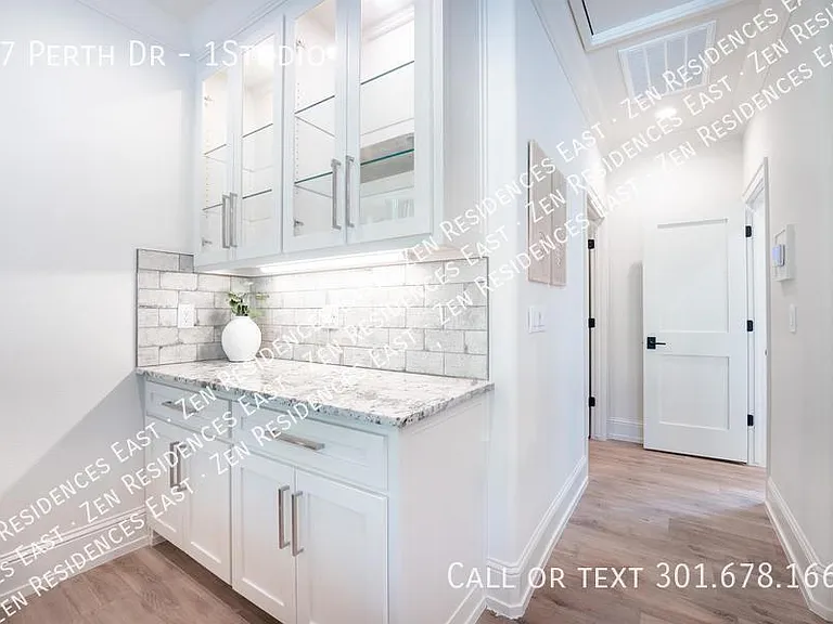 97 Perth Dr #1 — Photo 10