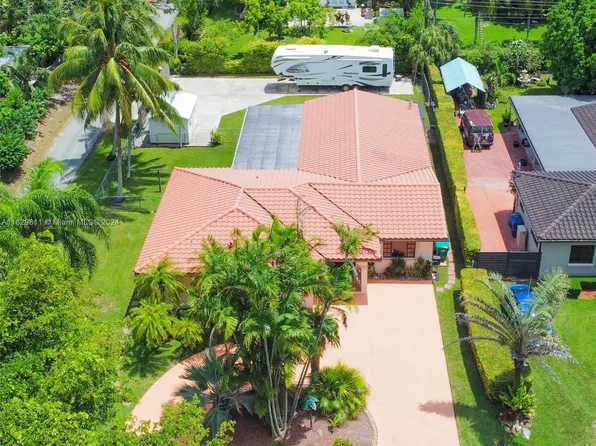 6500 SW 45th St, Miami, FL 33155