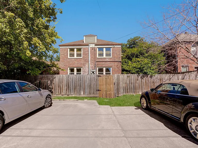 2316 Wentworth St #B — Photo 7