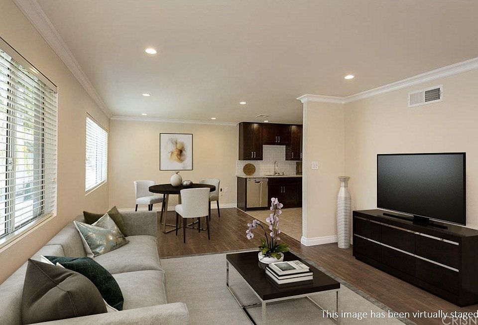 1st image of 18619 Collins St APT F28