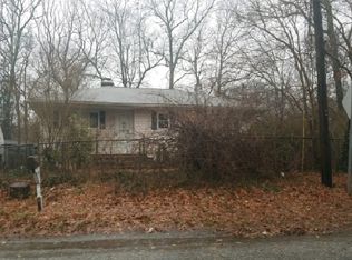 12 Poospatuck Ln, Mastic, NY 11950