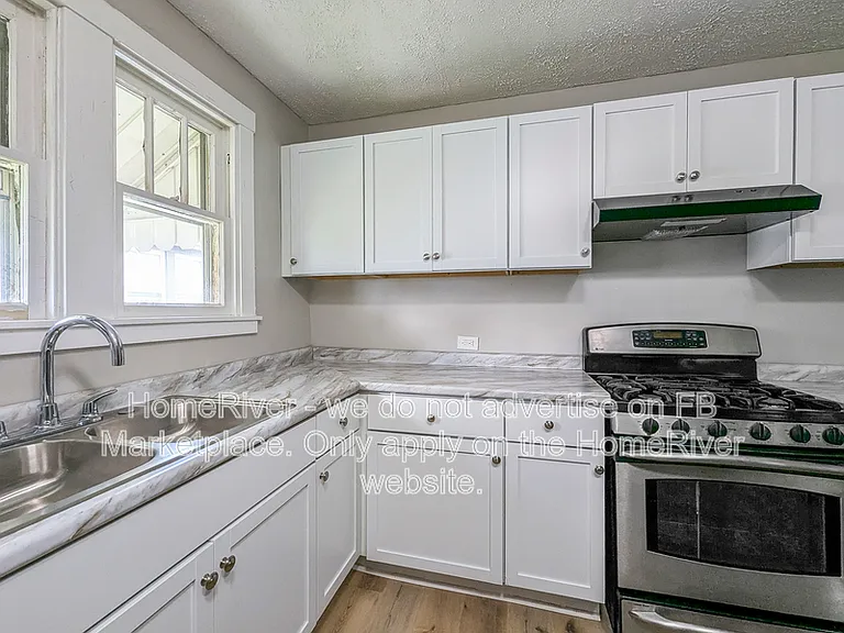 123 Brunswick Pl — Photo 12