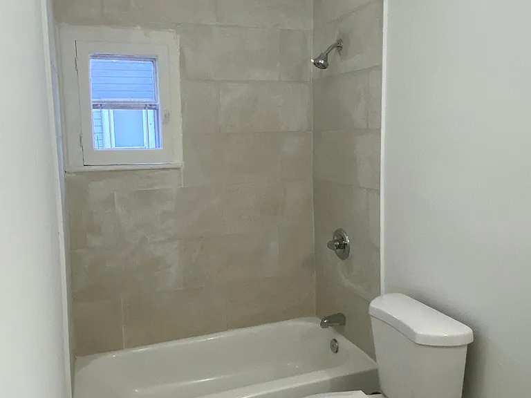 316 Grand St #4 — Photo 12