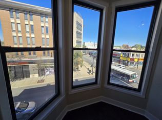 805 W 35th St #3N, Chicago, IL 60609