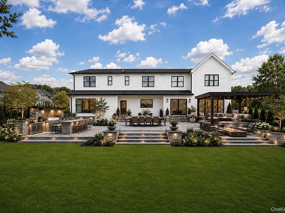 2nd image of 15 Wildwood Drive