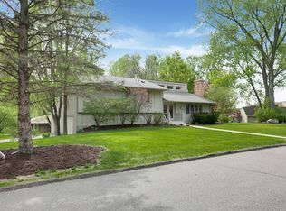 2508 Sheffield Cir N, Minnetonka, MN 55305