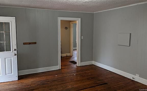 4th image of 1301 Caldwell St