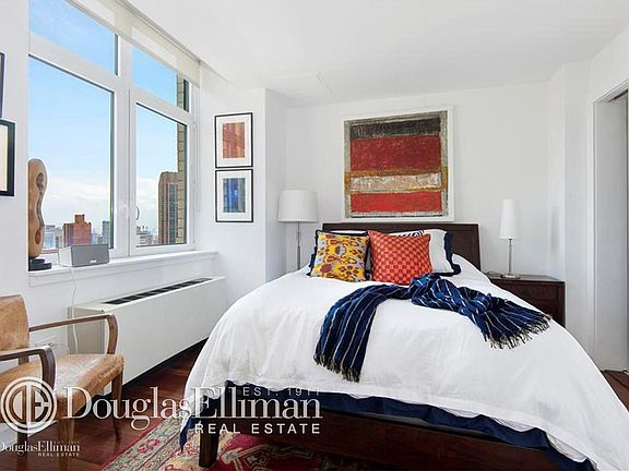 3rd image of 425 5th Ave APT 34A