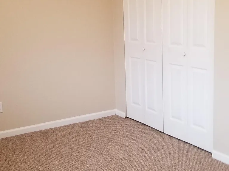 1406 Sunset Dr #C — Photo 7