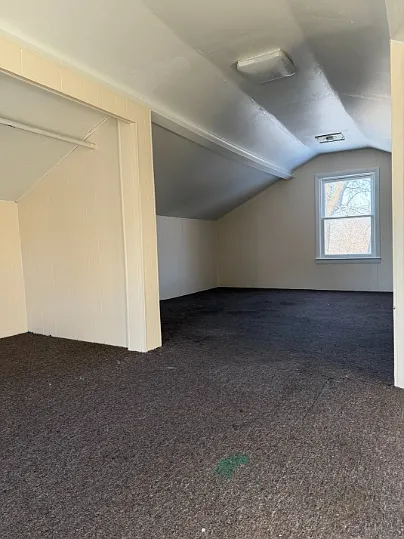 601 N Winnebago Ave — Photo 8