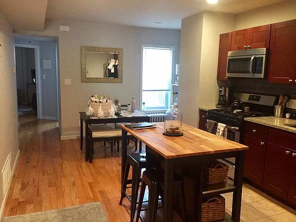 3rd image of 1805 E Passyunk Ave #2