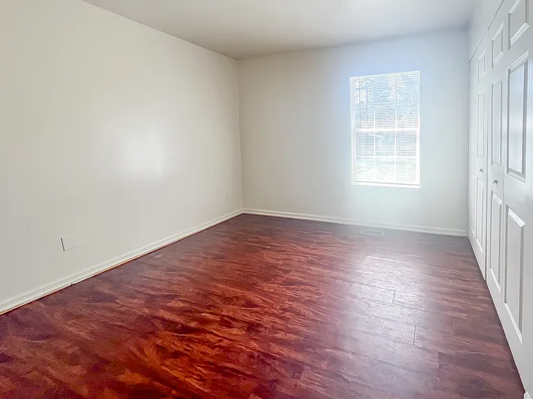 520 Lancaster Creek Dr — Photo 10