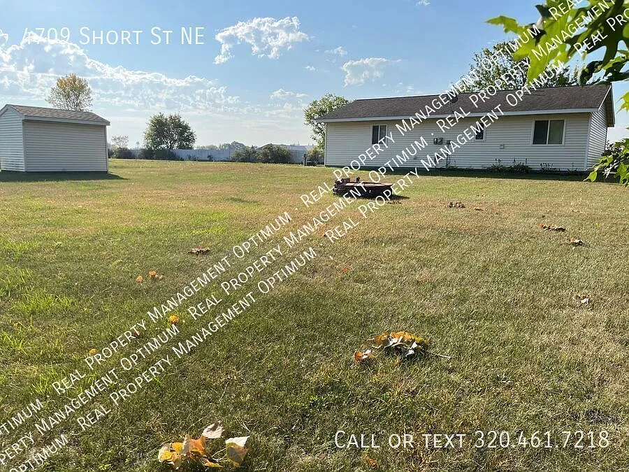 3 Bedroom 1 bath home in Carlos -Available Now — Photo 2
