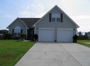 135 Canter Dr, Raeford, NC 28376