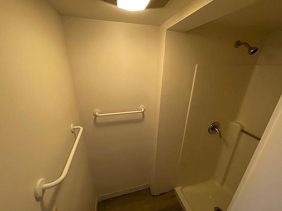 3rd image of 76 Park Ave #3