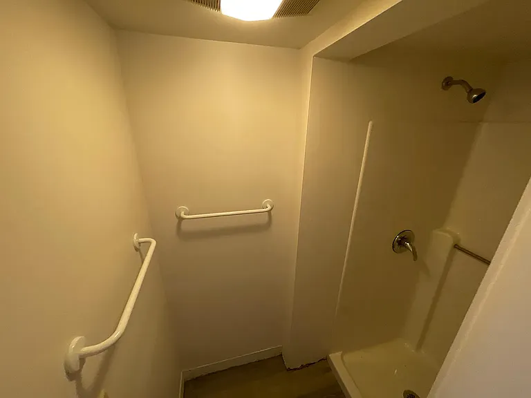 76 Park Ave #3 — Photo 3
