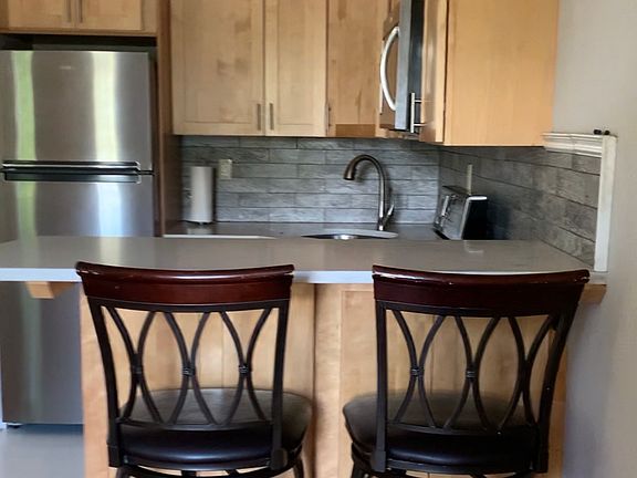 3rd image of 135 Ridgeley Ave #3