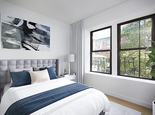 3rd image of 634 11th St APT 13