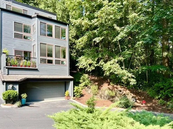 4401 Thunder Vista Ln, Lake Oswego, OR 97035