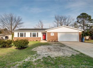 1905 Wordsworth Dr, Fayetteville, NC 28304