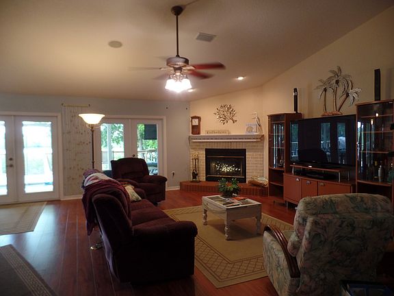 4th image of 7504 Anna Ave