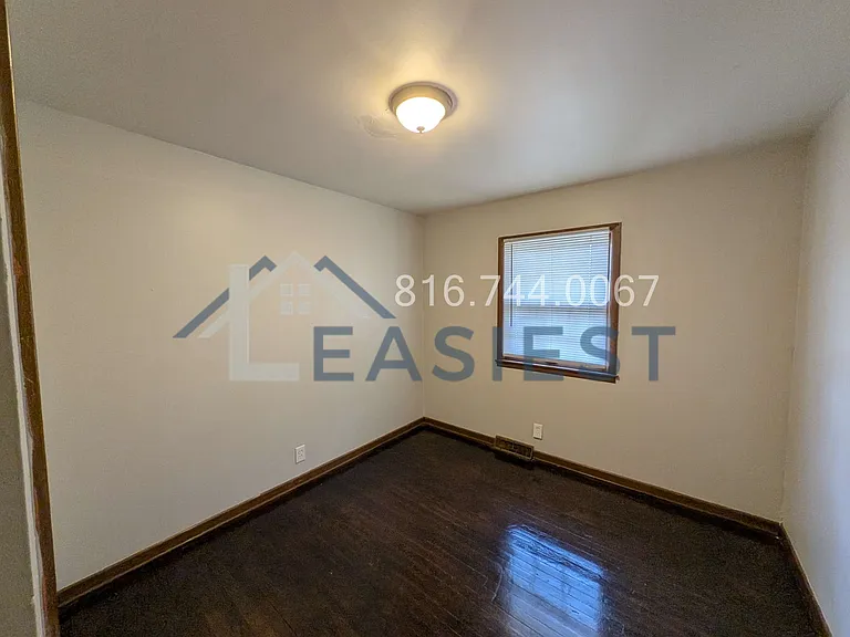 8650 E 109th St — Photo 17