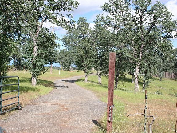 2nd image of 14399 Coal Pit Rd