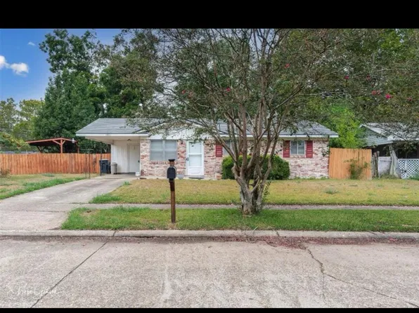 1401 Elsa Jane St, Bossier City, LA 71111