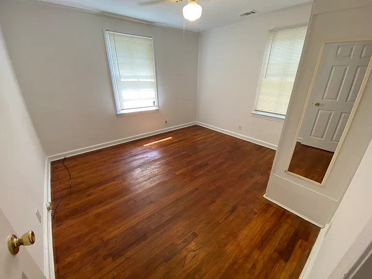 1217 Barnes St NW — Photo 4