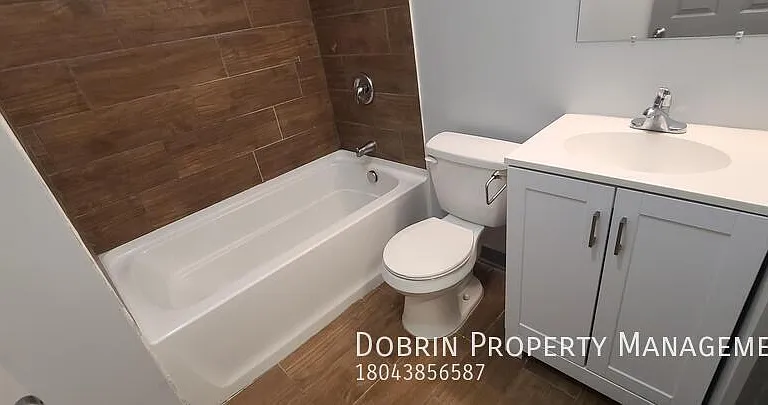 106 E Clay St #B — Photo 8