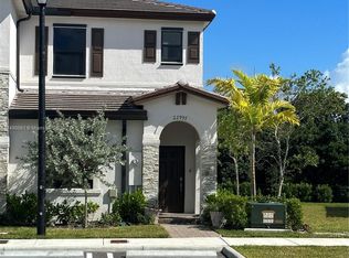 22997 SW 99th Ave, Miami, FL 33190