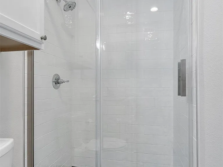 935 La Posada Dr #117 — Photo 15