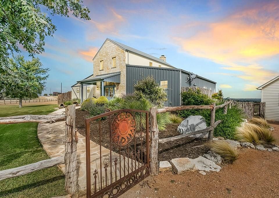 102 Scenic Outlook Trl, Fredericksburg, TX 78624 Zillow