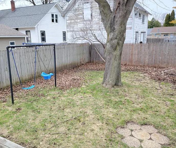 683 Grand St — Photo 9