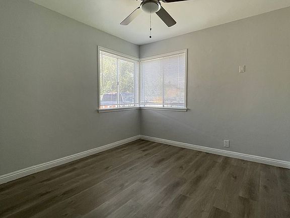 4th image of 3551 Denver Ave #3551