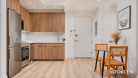 68 Gold Street, #2Z