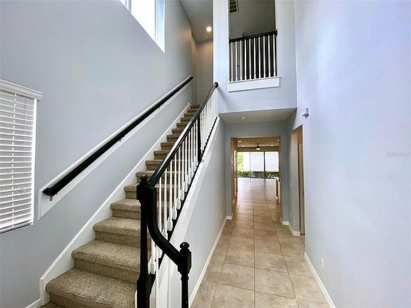 3rd image of 15167 Newtonia St