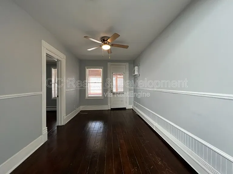 220 Main St #2R — Photo 8