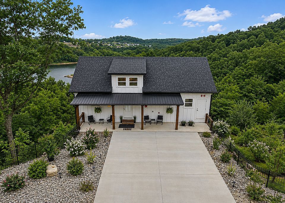 1st image of 278 Majestic Cir