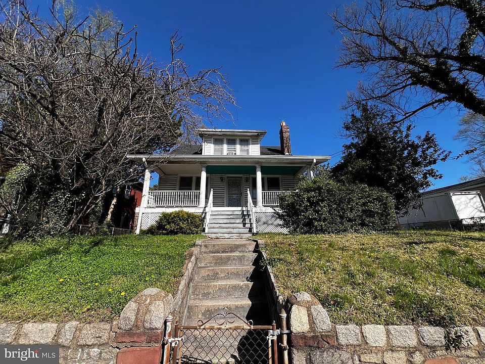 1st image of 54 Riggs Rd NE