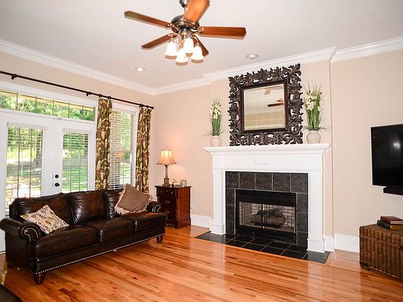 3rd image of 7106 Lost Pond Cir SE