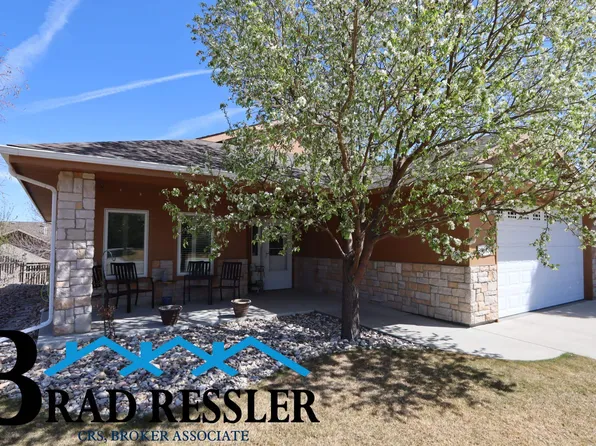 861 Recluse Ct, Casper, WY 82609